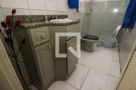 Casa à venda com 400m², 4 quartos e 6 vagas Casa à venda com 400m², 4 quartos e 6 vagasBanheiro Social