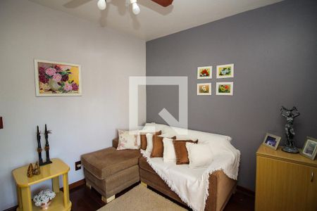 Casa à venda com 400m², 4 quartos e 6 vagas Casa à venda com 400m², 4 quartos e 6 vagasQuarto 3