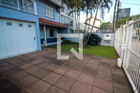 Casa à venda com 400m², 4 quartos e 6 vagas Casa à venda com 400m², 4 quartos e 6 vagasJardim