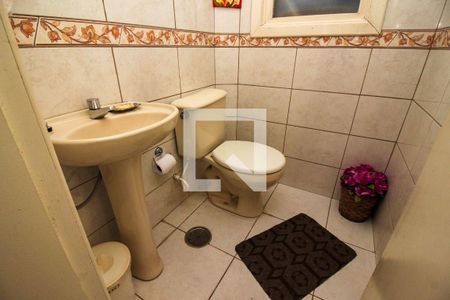 Casa à venda com 400m², 4 quartos e 6 vagas Casa à venda com 400m², 4 quartos e 6 vagasBanheiro de serviço