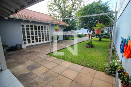 Casa à venda com 400m², 4 quartos e 6 vagas Casa à venda com 400m², 4 quartos e 6 vagasQuintal