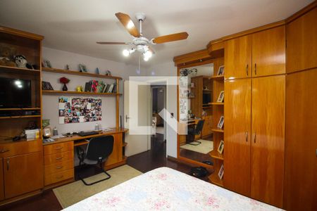 Casa à venda com 400m², 4 quartos e 6 vagas Casa à venda com 400m², 4 quartos e 6 vagasQuarto 1