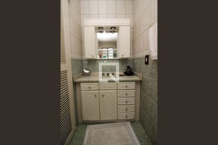 Casa à venda com 400m², 4 quartos e 6 vagas Casa à venda com 400m², 4 quartos e 6 vagasBanheiro da Suíte