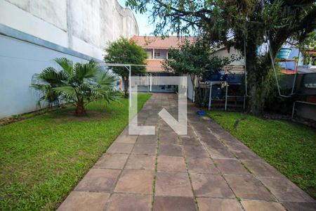 Casa à venda com 400m², 4 quartos e 6 vagas Casa à venda com 400m², 4 quartos e 6 vagasQuintal