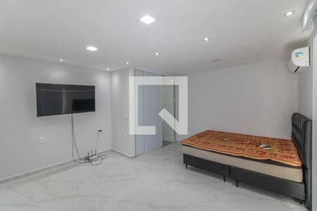 Casa de condomínio à venda com 200m², 5 quartos e 3 vagas Casa de condomínio à venda com 200m², 5 quartos e 3 vagasSuíte