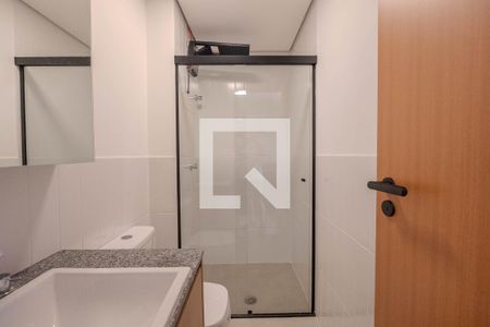 Banheiro de kitnet/studio para alugar com 1 quarto, 24m² em Bela Vista, São Paulo