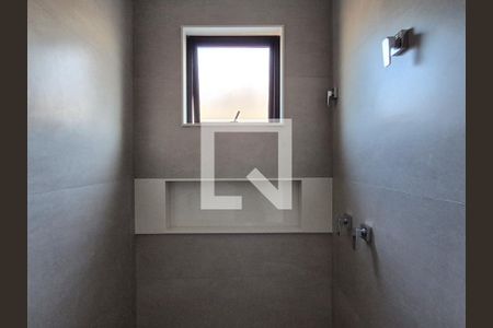 Casa de condomínio à venda com 480m², 4 quartos e 3 vagasBanheiro