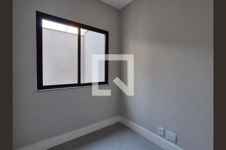 Casa de condomínio à venda com 480m², 4 quartos e 3 vagasBanheiro