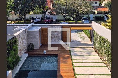 Casa de condomínio à venda com 480m², 4 quartos e 3 vagasVista 