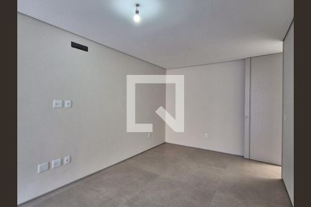 Casa de condomínio à venda com 480m², 4 quartos e 3 vagasQuarto 