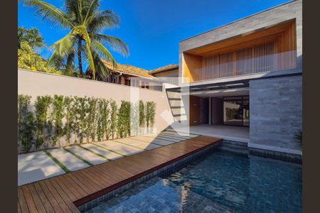 Casa de condomínio à venda com 480m², 4 quartos e 3 vagasÁrea comum