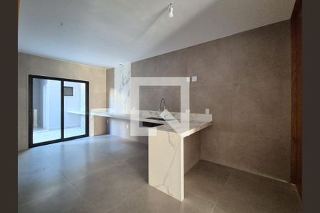 Casa de condomínio à venda com 480m², 4 quartos e 3 vagasCozinha 