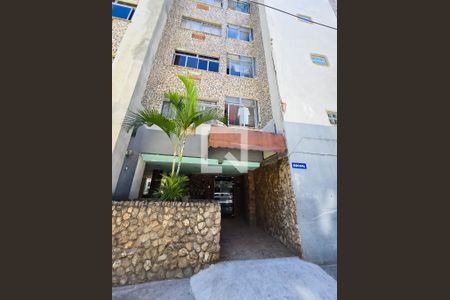 Apartamento para alugar com 58m², 2 quartos e 2 vagas Apartamento para alugar com 58m², 2 quartos e 2 vagasEntrada Social