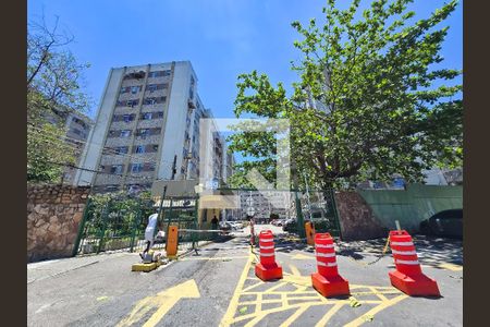 Apartamento para alugar com 58m², 2 quartos e 2 vagas Apartamento para alugar com 58m², 2 quartos e 2 vagasFachada do Condomínio