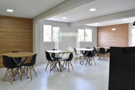 Apartamento para alugar com 55m², 2 quartos e 1 vagaÁrea comum - Salão de festas