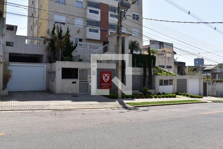 Apartamento para alugar com 55m², 2 quartos e 1 vagaFachada do condomínio