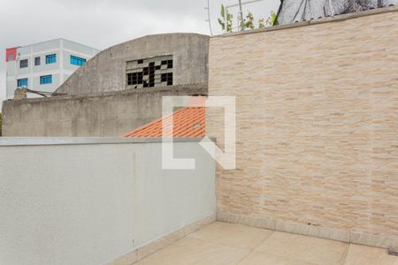 Casa à venda com 107m², 2 quartos e 2 vagasVaranda