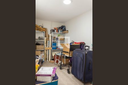 Casa à venda com 107m², 2 quartos e 2 vagasQuarto de Serviço