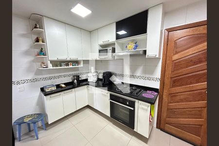 Apartamento à venda com 65m², 2 quartos e 1 vagaCozinha