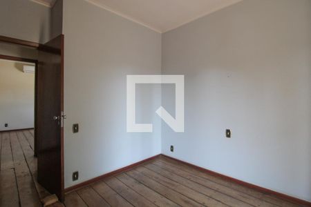 Casa à venda com 379m², 4 quartos e 10 vagasQuarto 2