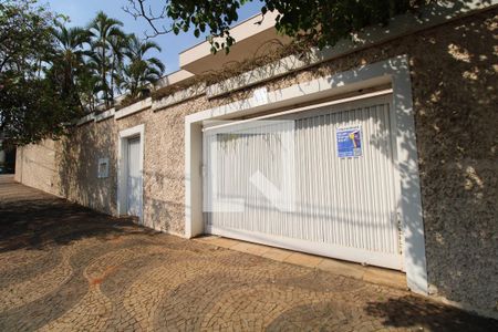Casa à venda com 379m², 4 quartos e 10 vagasFachada