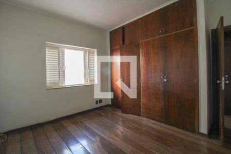 Casa à venda com 379m², 4 quartos e 10 vagasQuarto 4 (suíte)