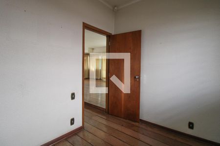 Casa à venda com 379m², 4 quartos e 10 vagasEscritório