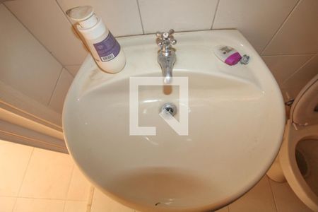 Casa à venda com 379m², 4 quartos e 10 vagasBanheiro de serviço