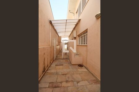 Casa à venda com 379m², 4 quartos e 10 vagasÁrea de Serviço