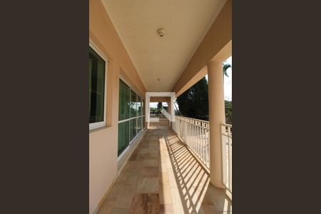 Casa à venda com 379m², 4 quartos e 10 vagasQuintal, jardim e Garagem