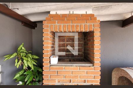 Casa à venda com 145m², 4 quartos e 1 vaga Casa à venda com 145m², 4 quartos e 1 vagaChurrasqueira