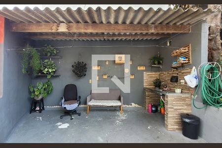 Casa à venda com 145m², 4 quartos e 1 vaga Casa à venda com 145m², 4 quartos e 1 vagaArea externa