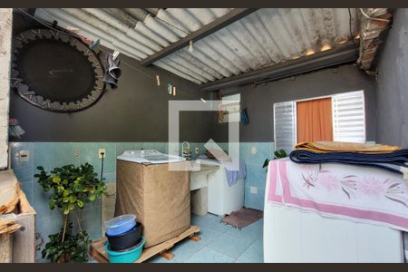 Casa à venda com 145m², 4 quartos e 1 vaga Casa à venda com 145m², 4 quartos e 1 vagaArea de serviço