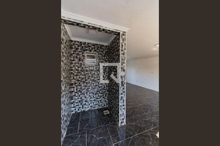 Casa para alugar com 70m², 2 quartos e 2 vagasCozinha 