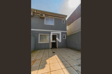 Casa para alugar com 70m², 2 quartos e 2 vagasÁrea externa 
