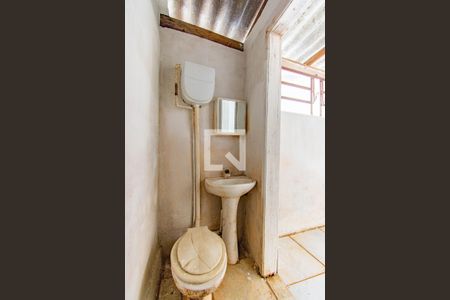 Casa para alugar com 70m², 2 quartos e 2 vagasBanheiro de serviço