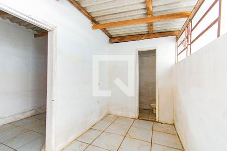 Casa para alugar com 70m², 2 quartos e 2 vagasQuarto de Serviço