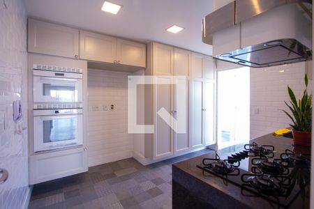 Apartamento para alugar com 333m², 4 quartos e 3 vagasCozinha