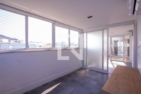 Apartamento para alugar com 333m², 4 quartos e 3 vagasSala de TV