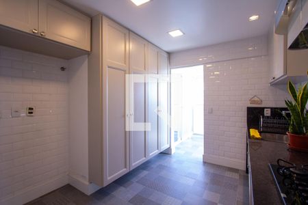 Apartamento para alugar com 333m², 4 quartos e 3 vagasCozinha