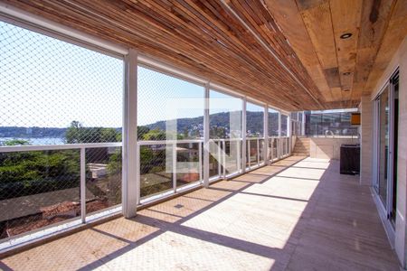 Varanda da sala de apartamento para alugar com 4 quartos, 333m² em Charitas, Niterói