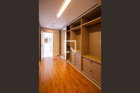 Apartamento para alugar com 333m², 4 quartos e 3 vagasCloset da suíte 3