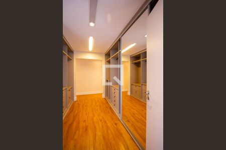 Apartamento para alugar com 333m², 4 quartos e 3 vagasCloset da suíte 3