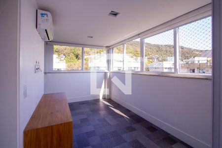 Apartamento para alugar com 333m², 4 quartos e 3 vagasSala de TV