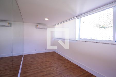 Apartamento para alugar com 333m², 4 quartos e 3 vagasQuarto