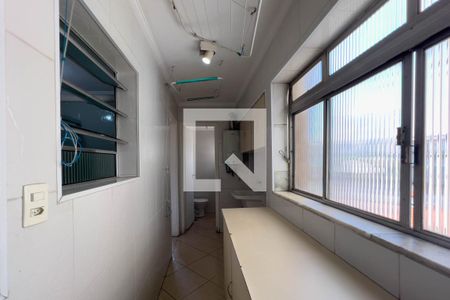 Apartamento à venda com 117m², 3 quartos e 1 vagaÁrea de serviço
