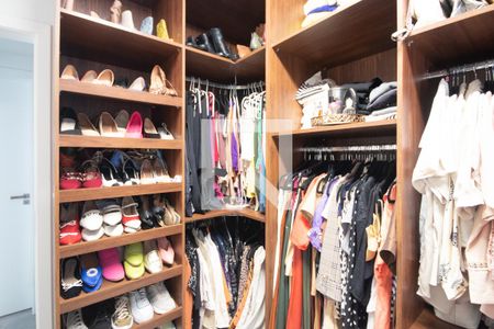 Apartamento à venda com 83m², 2 quartos e 1 vagaCloset