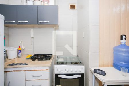 Cozinha de apartamento à venda com 1 quarto, 30m² em Jardim Dona Leopoldina, Porto Alegre