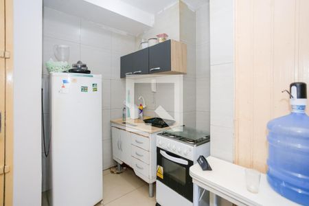Cozinha de apartamento à venda com 1 quarto, 30m² em Jardim Dona Leopoldina, Porto Alegre