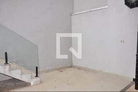 Casa à venda com 182m², 3 quartos e 3 vagasDetalhe - Quintal e Área de Serviço